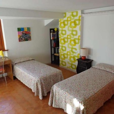 Appartamento Genziana - Con Vista Piscina E Garage Sirmione Zewnętrze zdjęcie
