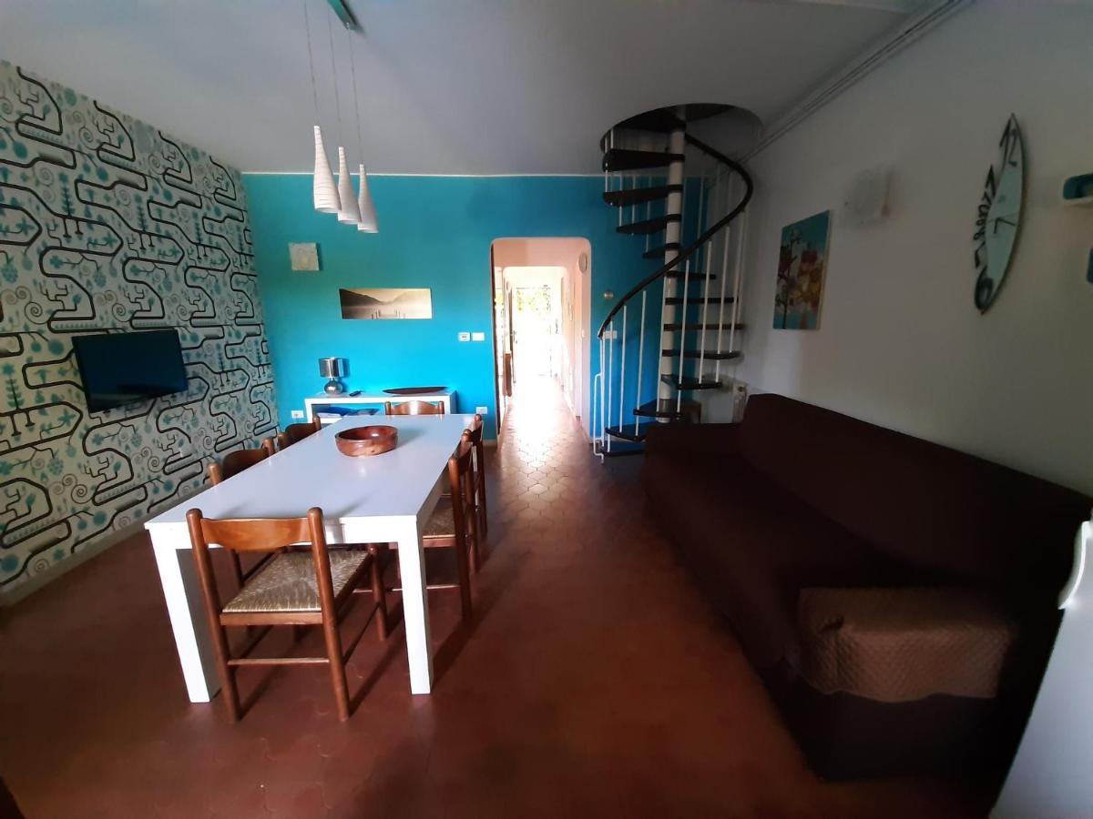 Appartamento Genziana - Con Vista Piscina E Garage Sirmione Zewnętrze zdjęcie