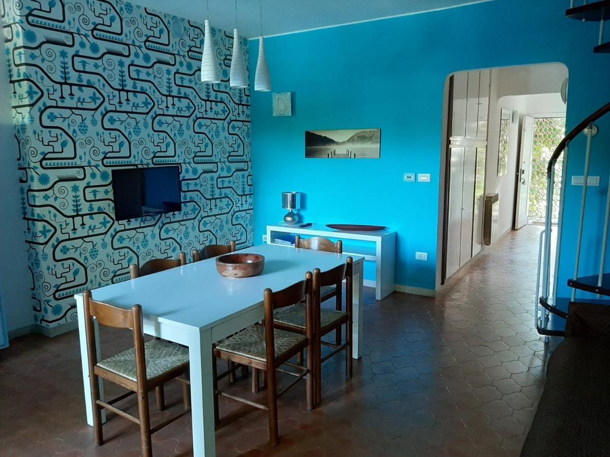 Appartamento Genziana - Con Vista Piscina E Garage Sirmione Zewnętrze zdjęcie