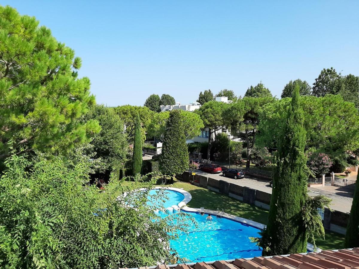 Appartamento Genziana - Con Vista Piscina E Garage Sirmione Zewnętrze zdjęcie