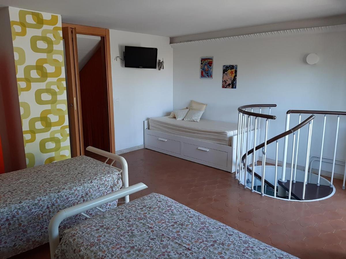 Appartamento Genziana - Con Vista Piscina E Garage Sirmione Zewnętrze zdjęcie